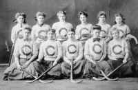 GirlsCteam1900_s.jpg (50759 bytes)